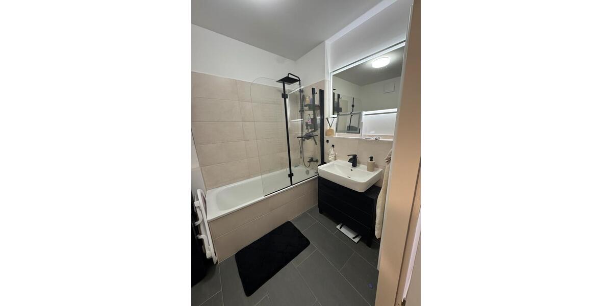 Etagenwohnung Laatzen - 3 Zimmer, 79 m&sup2;, 1.140&euro; | Angebot:26414955