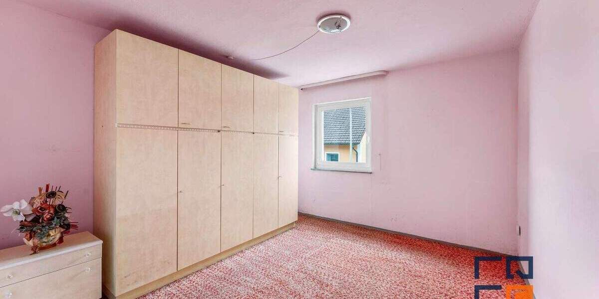 Behinderten und Rollstuhlgerechtes Mehrfamilienhaus mit Aufzug, Sonnenterrasse und großen Garten 9 zimmer