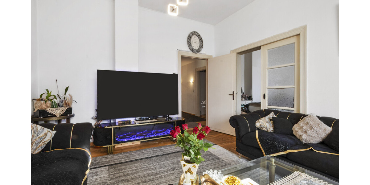 Delmenhorst-Stadtmitte Historische Stadtvilla mit zwei Wohneinheiten und Ausbaureserve - Zweifamilienhaus Delmenhorst | Angebot:25097305