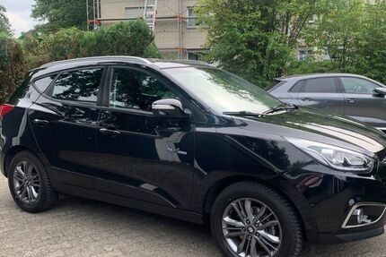 Hyundai ix35 90.000 km 10.800 € Bottrop 46244