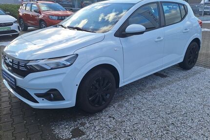 Dacia Sandero 17.500 km 15.490 &euro; Weinheim 69469