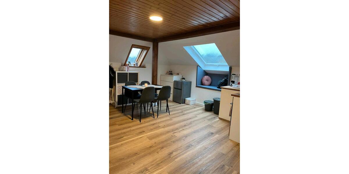 Dachgeschoßwohnung Hambergen - 2 Zimmer, 28 m&sup2;, 550&euro; | Angebot:25545514