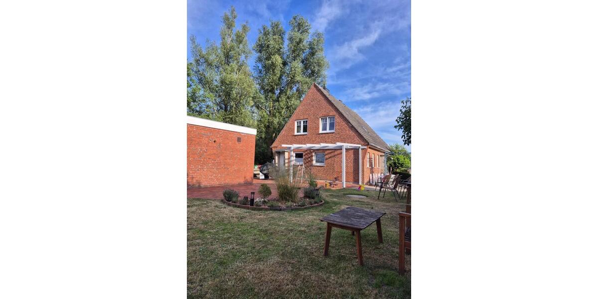 Einfamilienhaus Bredstedt - 5 Zimmer, 127 m&sup2;, 279.000&euro; | Angebot:26145247