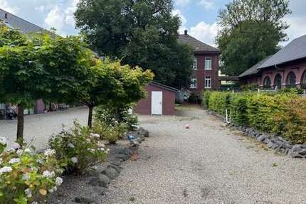 Haus zum Mieten in Herzogenrath 1.130 € 125.5 m² 4 zimmer
