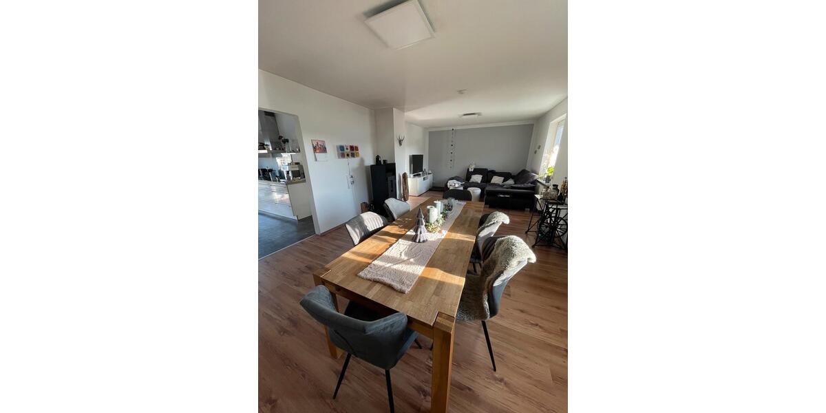 Einfamilienhaus Homburg - 8 Zimmer, 220 m&sup2;, 450.000&euro; | Angebot:26902380