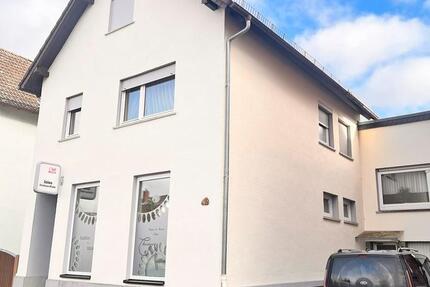Haus Buseck - 6 Zimmer, 179 m&sup2;, 400.000&euro; | Angebot:25555854