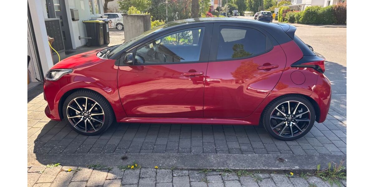 Toyota Yaris 7.165 km 24.100 &euro; Waiblingen 71336