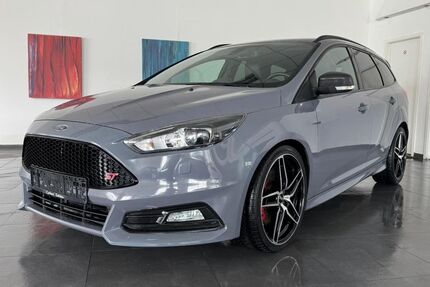 Ford Focus 241.000 km 7.880 &euro; Zwickau 08056