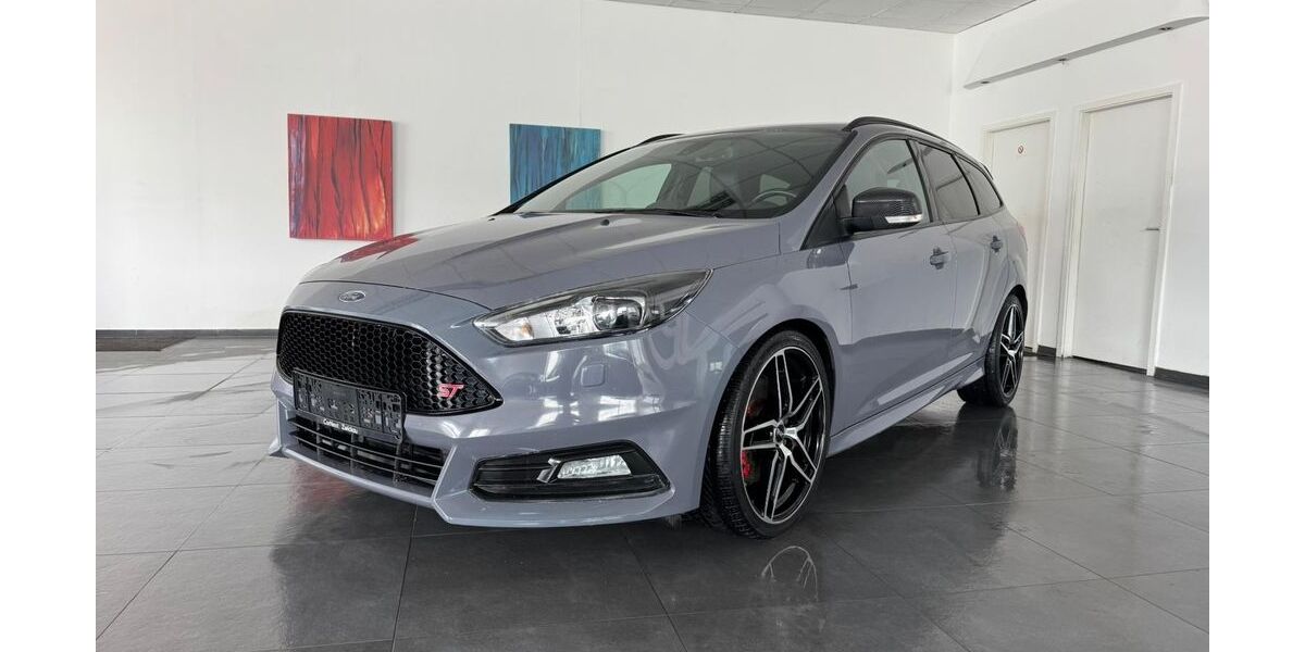 Ford Focus 241.000 km 7.880 &euro; Zwickau 08056