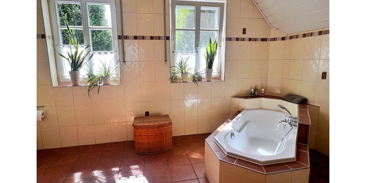 Einfamilienhaus Velen - 10 Zimmer, 300 m&sup2;, 2.700&euro; | Angebot:21729104