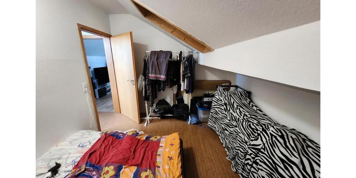 Dachgeschoßwohnung Ehingen (Donau) - 3 Zimmer, 64 m&sup2;, 155.000&euro; | Angebot:27096420