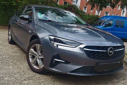 Opel Insignia 119.475 km 12.999 € Hamburg 22115