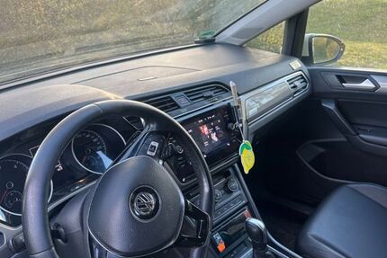 VW Touran 260.000 km 12.600 &euro; Lübeck 23568