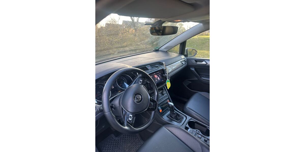 VW Touran 260.000 km 12.600 &euro; Lübeck 23568