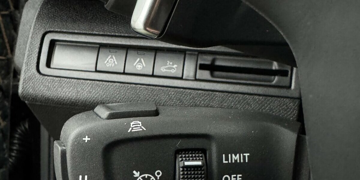 Peugeot 5008 GT 130 Puretech EAT8 Sitzheizung 34.900 km 23.520 &euro; Lich 35423