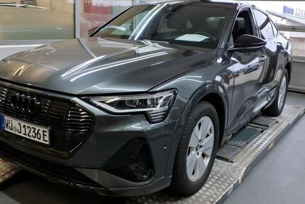 Audi e-tron 46.882 km 40.900 &euro; Ettlingen 76275