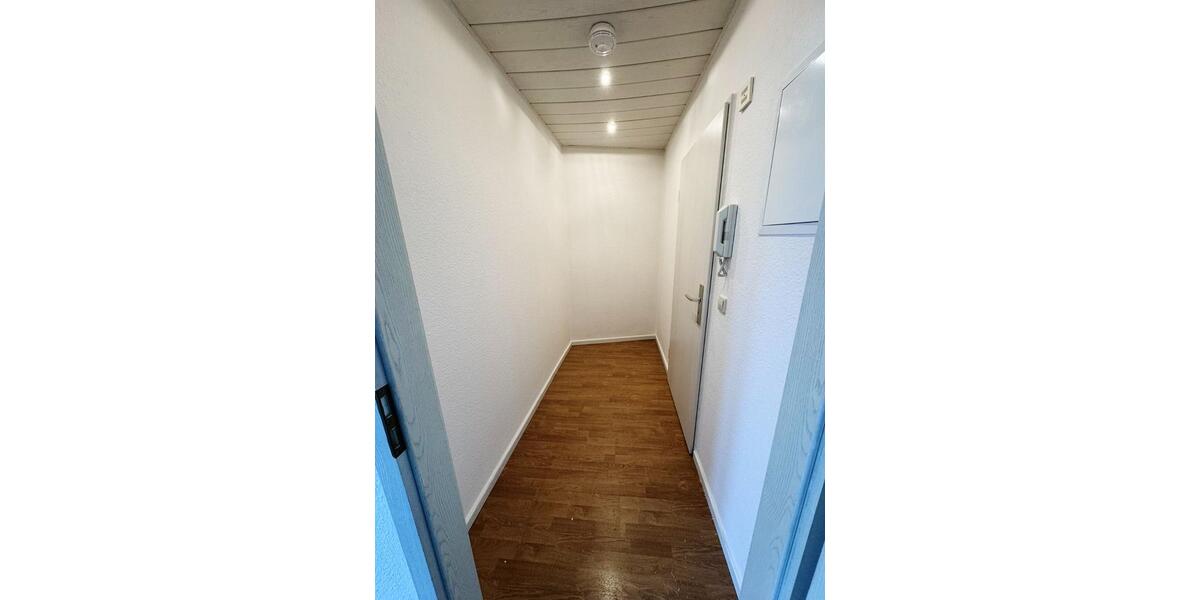 Dachgeschoßwohnung Hohenstein-Ernstthal Ernstthal - 3 Zimmer, 58 m&sup2;, 346&euro; | Angebot:24980587