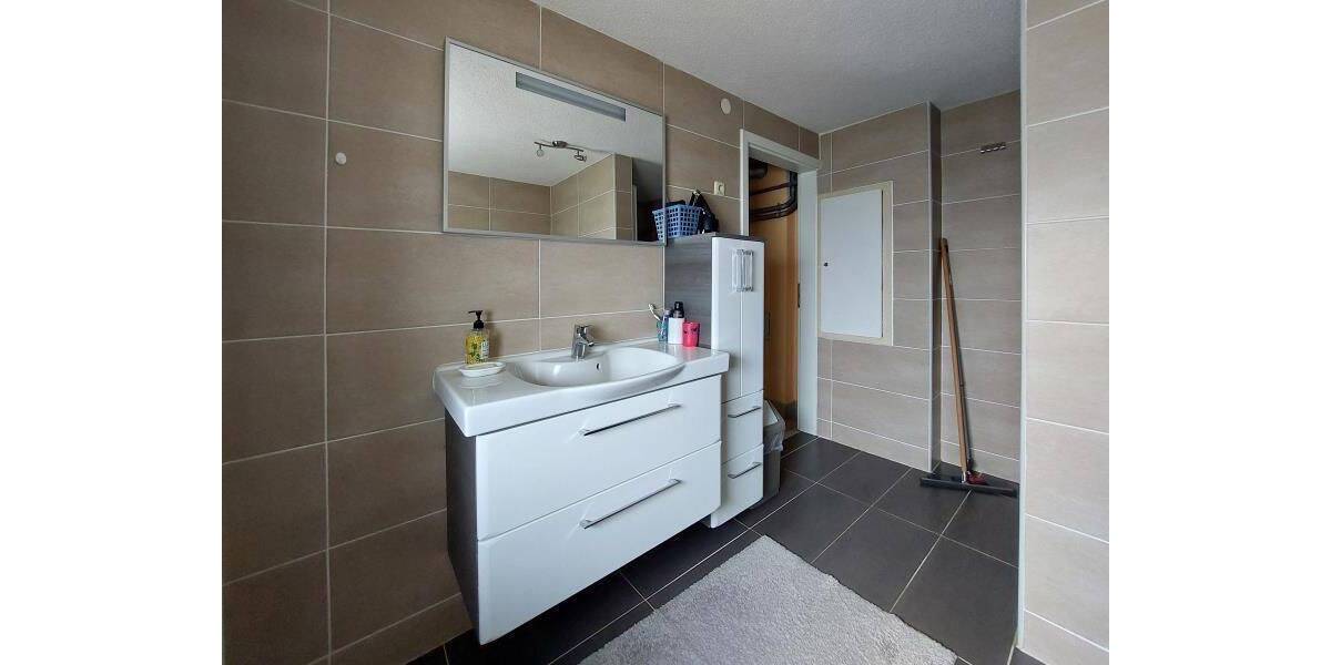 Einfamilienhaus Bad Marienberg - 9 Zimmer, 186 m&sup2;, 173.000&euro; | Angebot:26929544