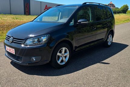 VW Touran 177.000 km 5.900 € Bergrheinfeld 97493