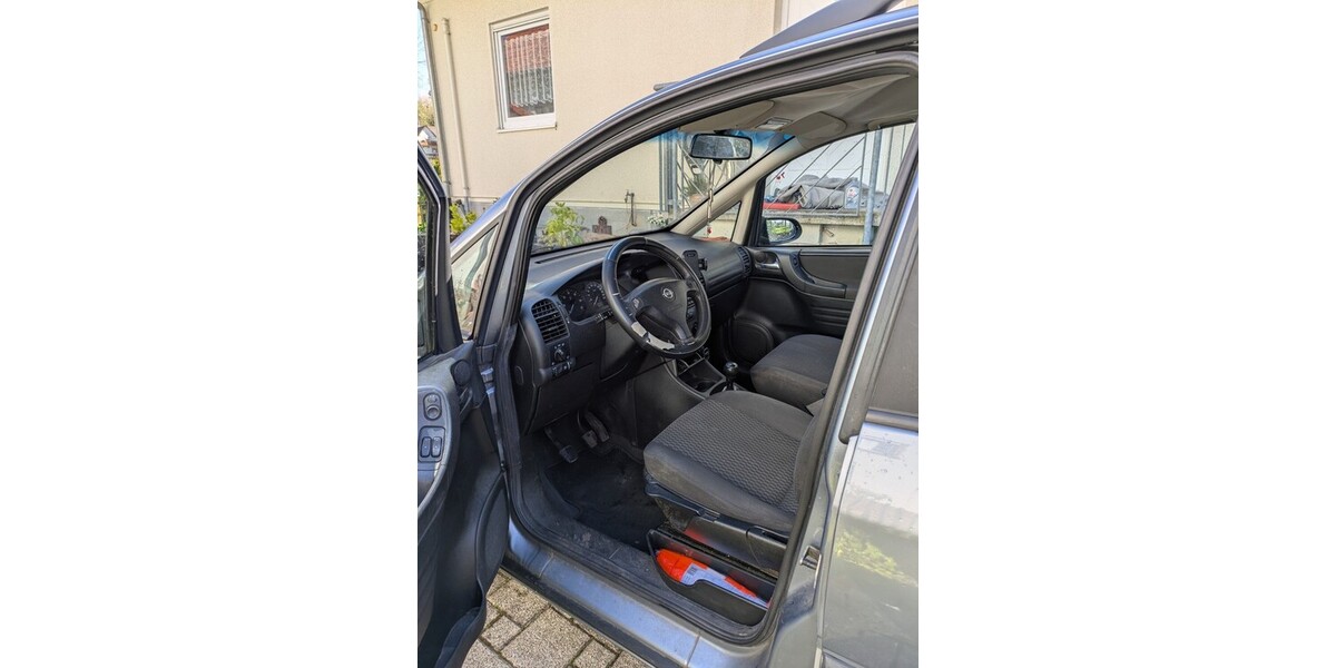 Opel Zafira A 242.200 km 2.200 &euro; Heidelberg 69117