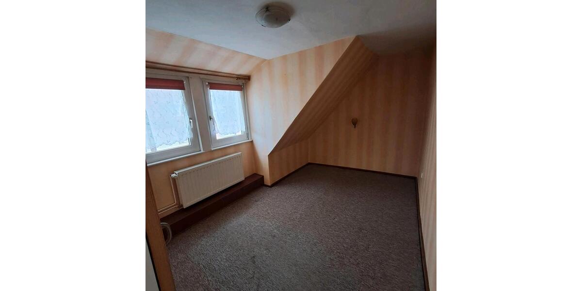 Reihenhaus Calbe (Saale) - 5 Zimmer, 125 m&sup2;, 69.000&euro; | Angebot:25444133