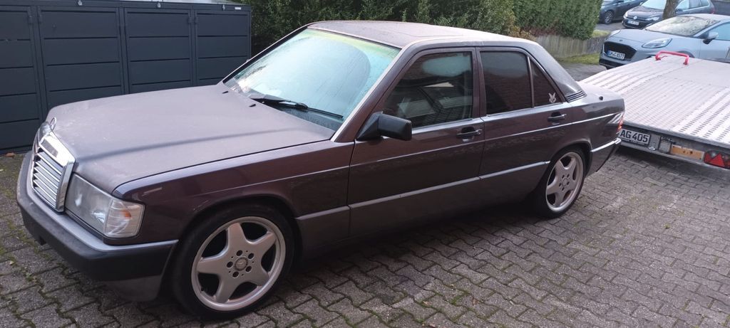 Mercedes-Benz 190 341.000 km 3.200 € Wipperfürth 51688