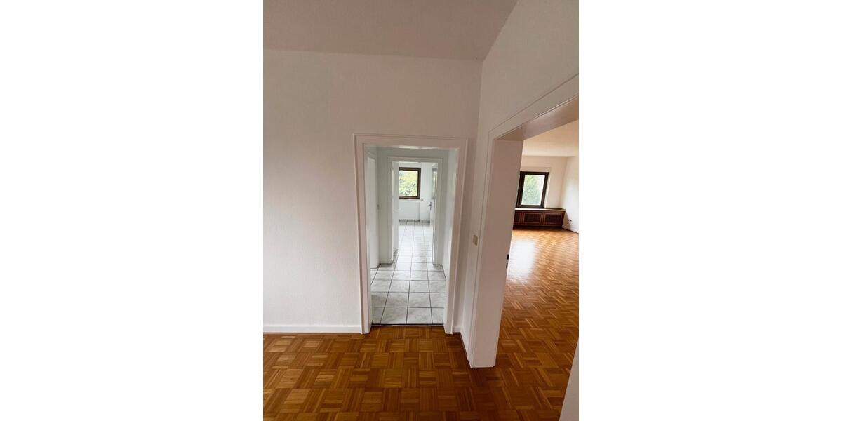 Etagenwohnung Essen Stadtbezirk III - 2.5 Zimmer, 80 m&sup2;, 780&euro; | Angebot:26411508