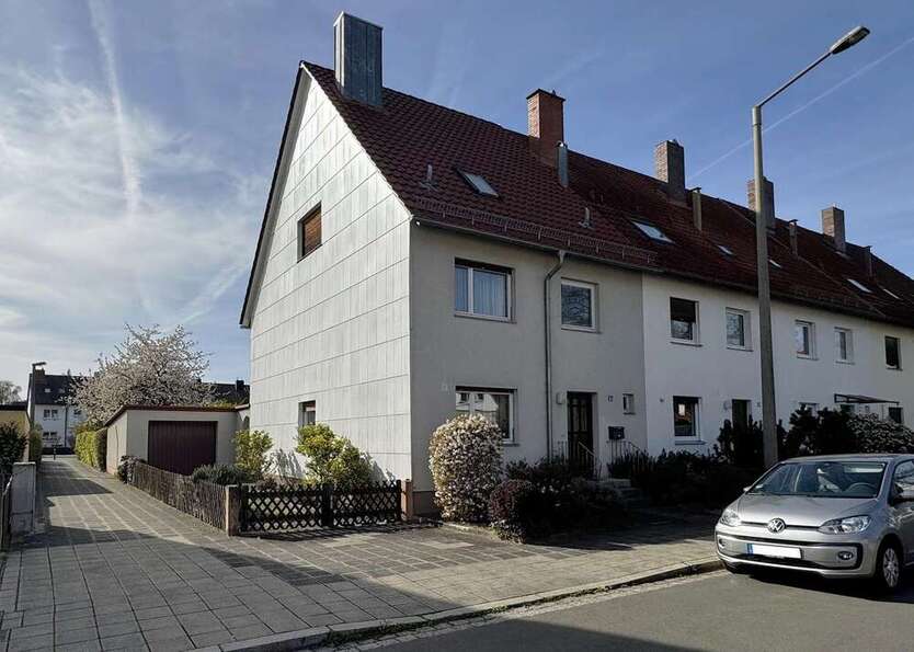 Haus zum Kaufen in Nürnberg 530.000 € 138 m²