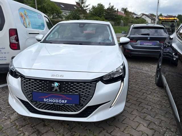 Peugeot 208 14.402 km 15.380 &euro; Stadtlauringen 97488
