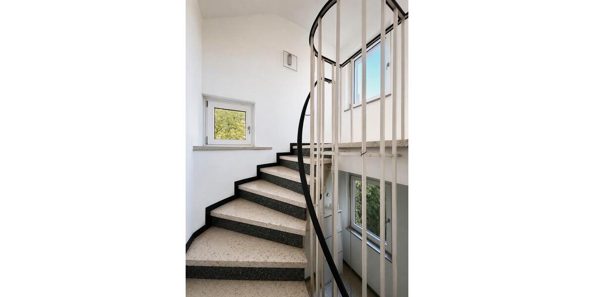 Einfamilienhaus Pfullingen - 8 Zimmer, 179 m&sup2;, 576.000&euro; | Angebot:26757139