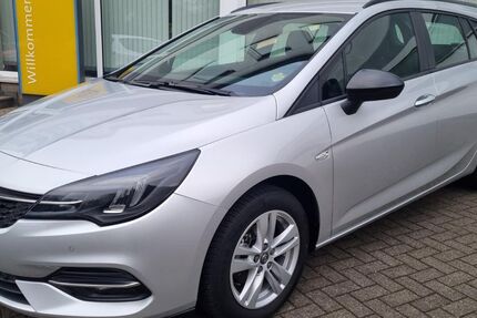 Opel Astra 19.000 km 16.880 &euro; Pelm 54570