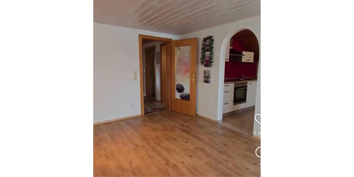 Etagenwohnung Hengersberg - 3 Zimmer, 67 m&sup2;, 600&euro; | Angebot:25440155