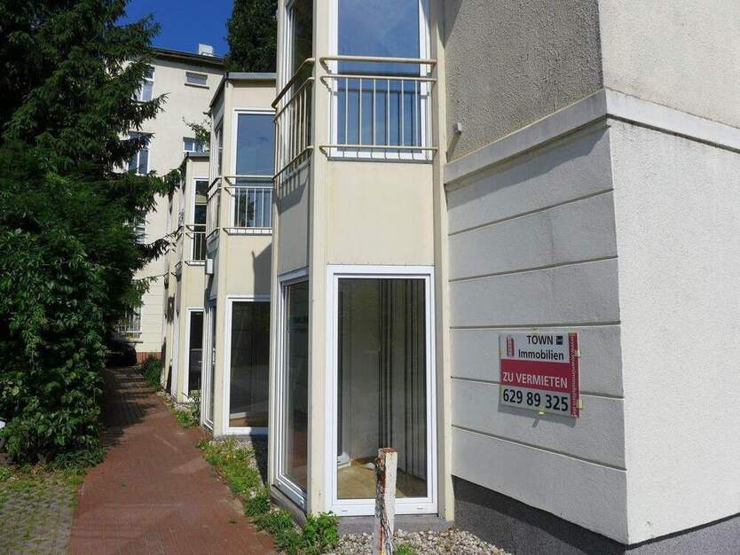 Separates Gebäude auf Köpenicker Einkaufsmeile für Gewerbezwecke. 4 zimmer