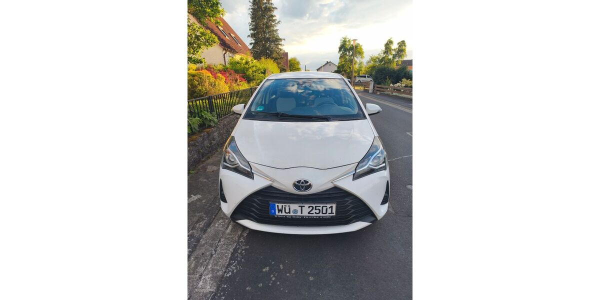 Toyota Yaris 55.000 km 11.000 &euro; Großwenkheim 97702