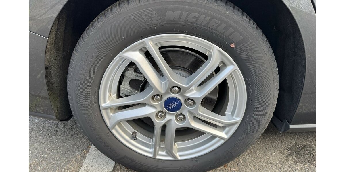 Ford Focus EcoBlue.Nav.Temp.SHZ.Serv-Neu.EU6 GARANTIE.1 35.000 km 15.000 &euro; Erftstadt 50374