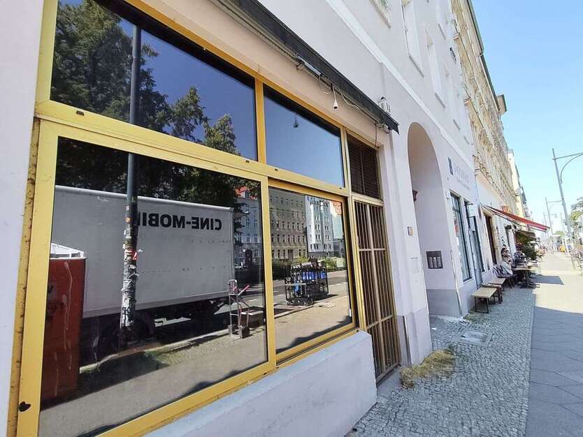 Einzelhandel in Berlin 1.832 € 30 m²