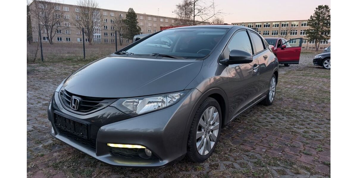 Honda Civic 214.727 km 4.999 &euro; Werder Havel 14542