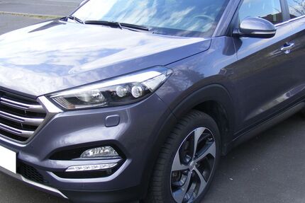 Hyundai TUCSON 94.000 km 15.500 € Herborn 35745