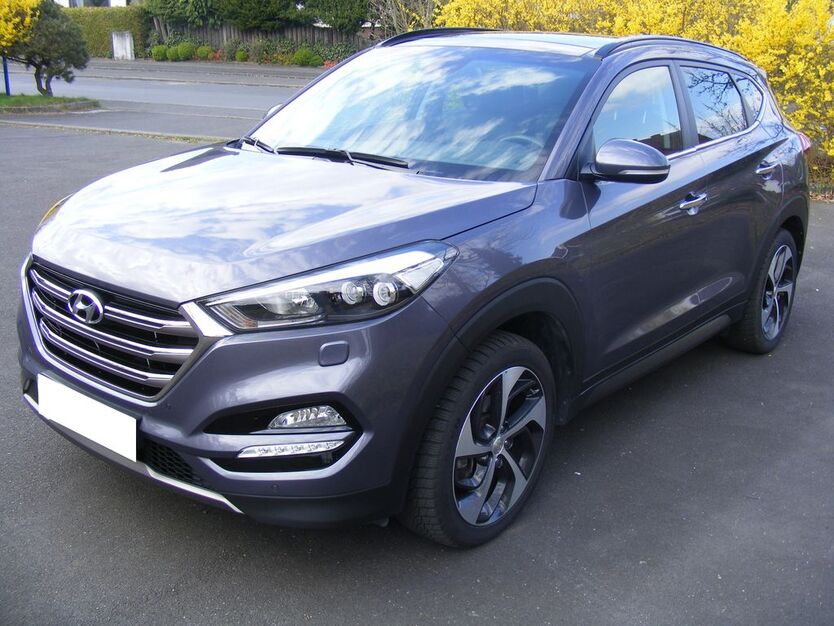 Hyundai TUCSON 94.000 km 15.500 € Herborn 35745