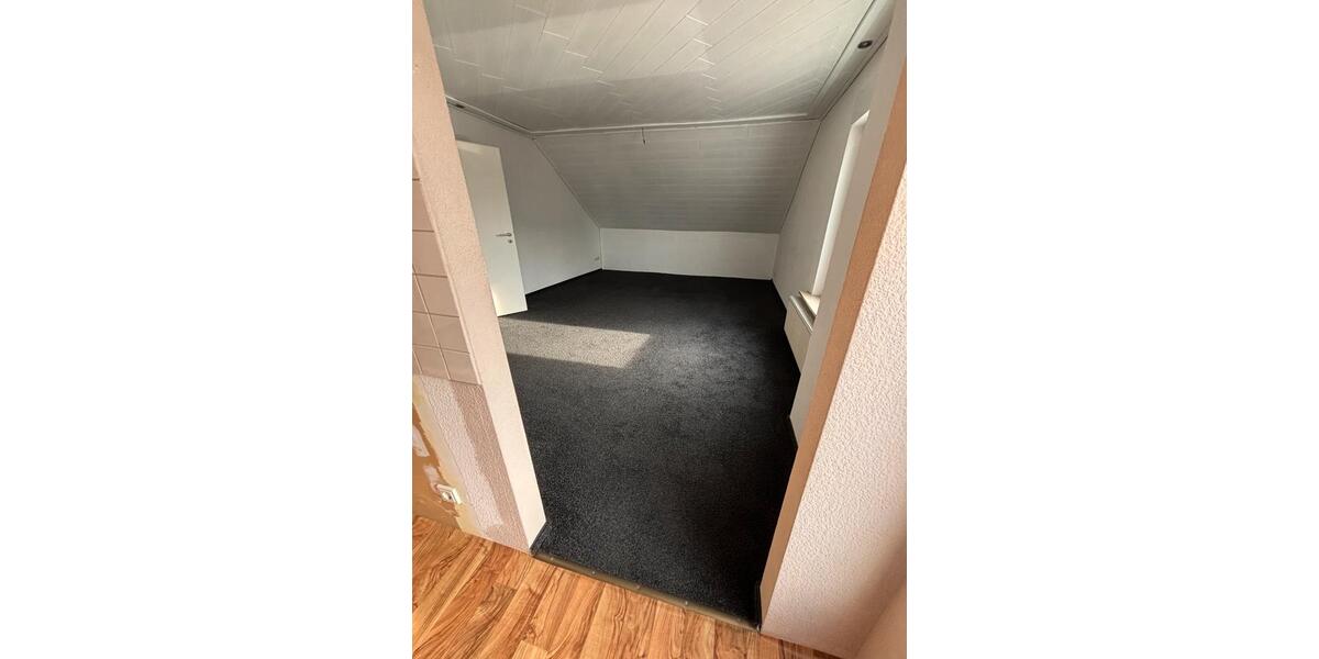 Etagenwohnung Rees - 7 Zimmer, 120 m&sup2;, 1.020&euro; | Angebot:24741288