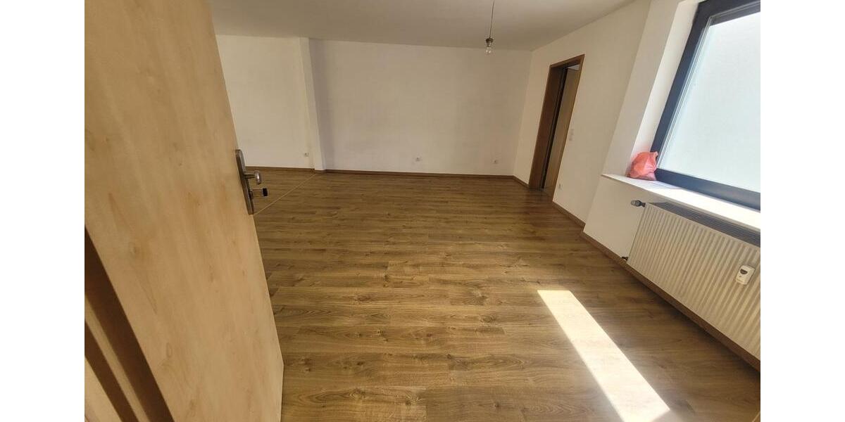 Etagenwohnung Bürstadt - 2.5 Zimmer, 74 m&sup2;, 940&euro; | Angebot:25339686