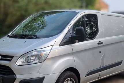 Ford Transit Custom 263.000 km 9.999 € Dessau-Roßlau 06844