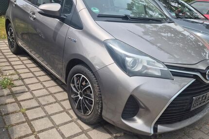 Toyota Yaris 61.000 km 11.000 &euro; Berlin 12355