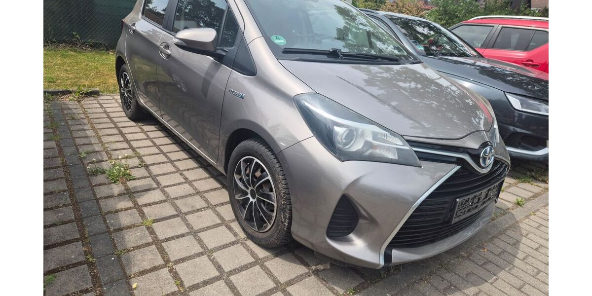 Toyota Yaris 61.000 km 11.000 &euro; Berlin 12355