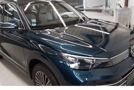 VW Tiguan 12.152 km 39.930 € Leipzig 04178
