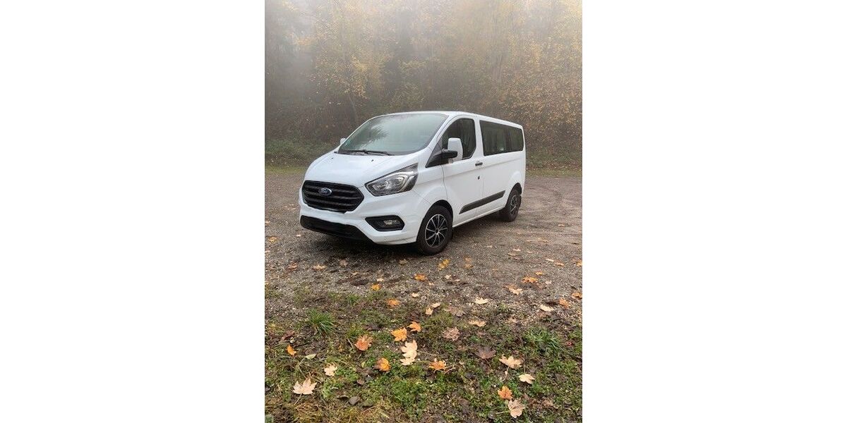 Ford Transit Custom 67.000 km 22.350 &euro; Rielasingen 78239