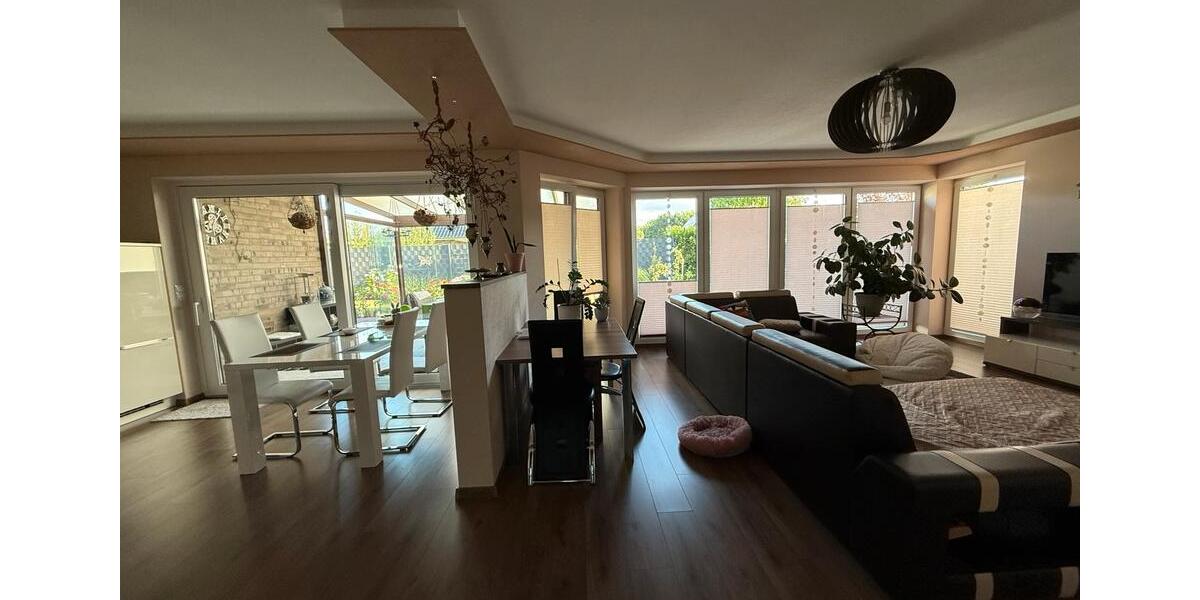 Einfamilienhaus Sögel - 5 Zimmer, 200 m&sup2;, 499.000&euro; | Angebot:26995745