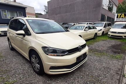 VW Touran 220.000 km 9.990 &euro; Hamburg 20537