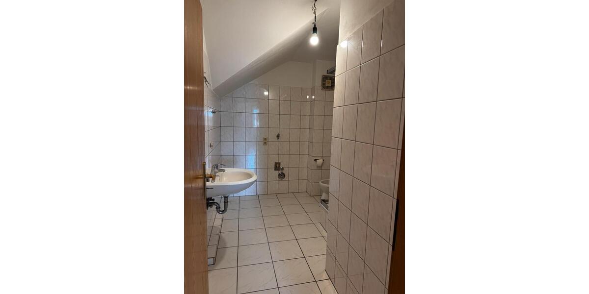 Dachgeschoßwohnung Neustadt in Holstein - 3 Zimmer, 74 m&sup2;, 1.000&euro; | Angebot:25304261