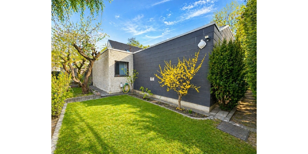 Architektenbungalow mit besonderer Raumhöhe und Südwestterrasse - Bungalow Berlin Tempelhof-Schöneberg | Angebot:26991749